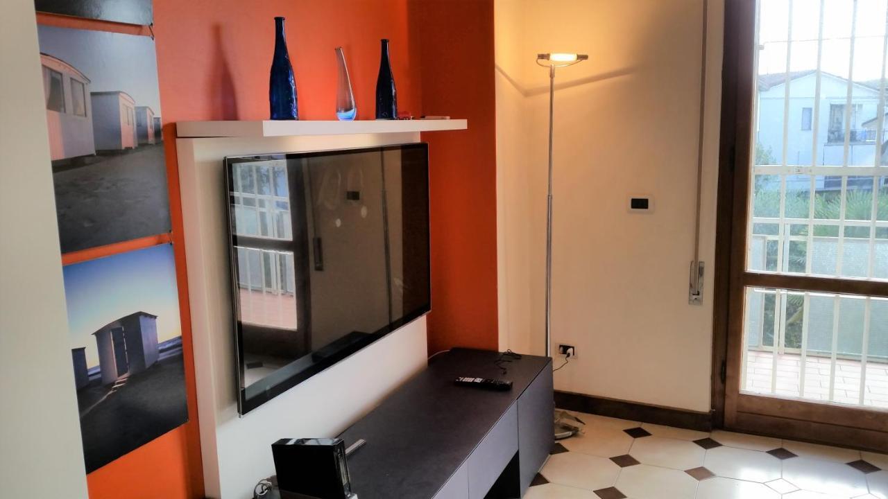 Happy King Apartment Lido di Camaiore Exterior photo
